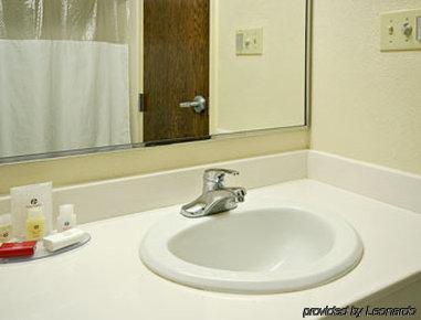 Ramada By Wyndham Hotel Luling