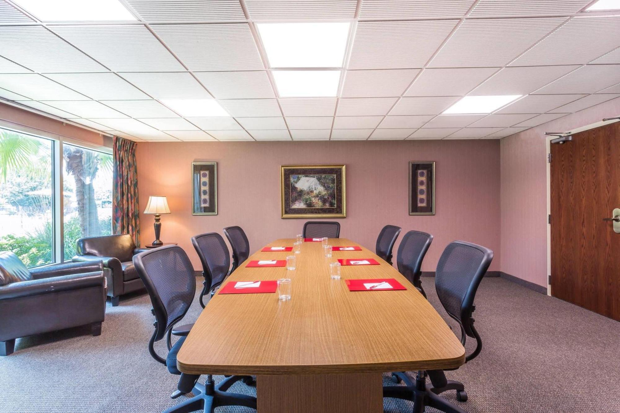 Ramada By Wyndham